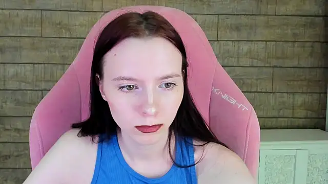 ArinaKubrick webcam