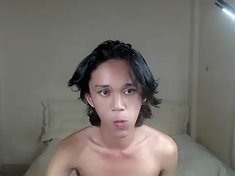 urnaughty_paul webcam