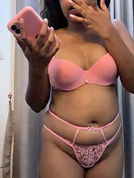 ZELINA_WOOFY webcam