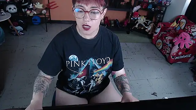 MissMiia2 webcam