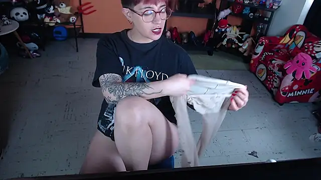 MissMiia2 webcam