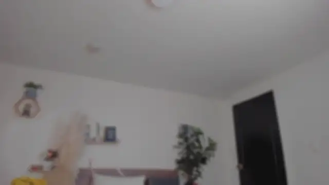 YariRose webcam