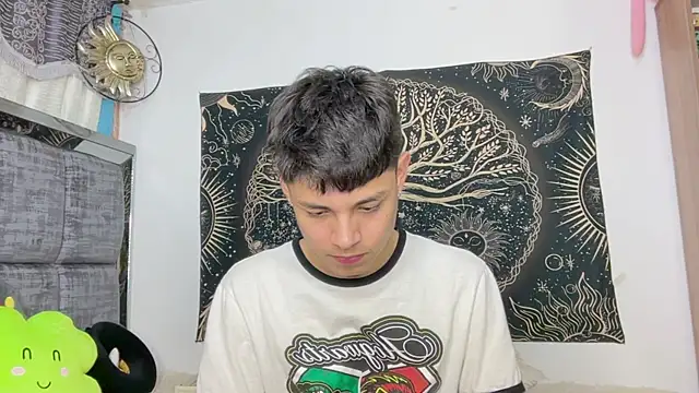 Andy_Belier23 Live Web Cam Show