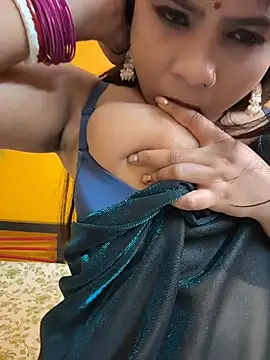 RedQQueen Live Web Cam Show