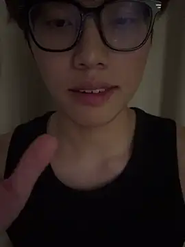 Ethan7063 live cam on StripChat
