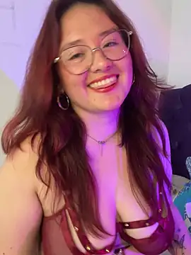 AliaMiller_ webcam