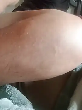 Second-handDemon8 live cam on StripChat