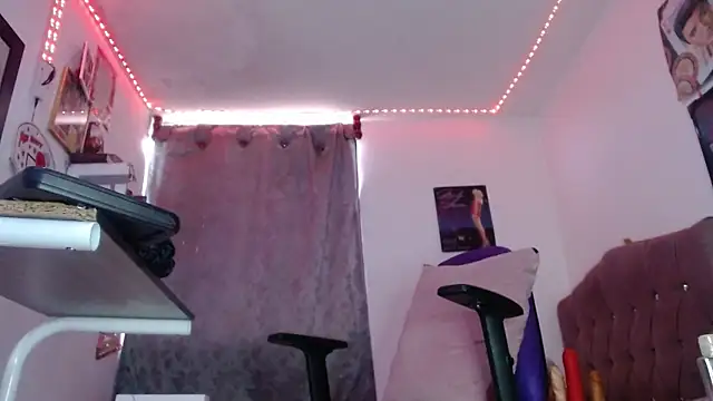 Ninadesire0211 webcam