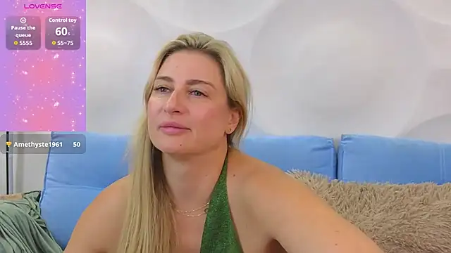 Lady_Murenza webcam