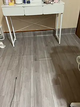 Mina048 webcam