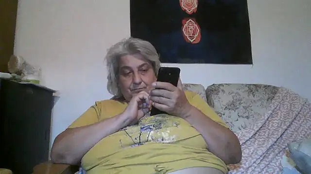 ExquisiteMature webcam