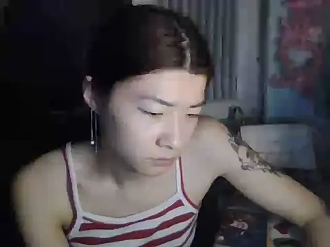 CarlyJoy live cam on StripChat
