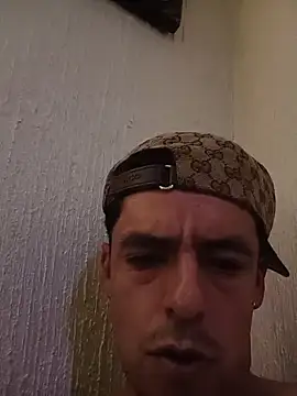 Junior_47 webcam