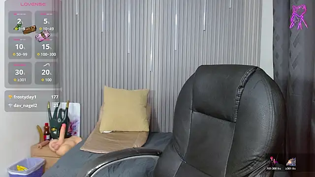 Julian_Smith21 webcam