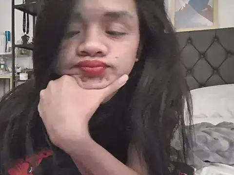 YunaBigCock webcam