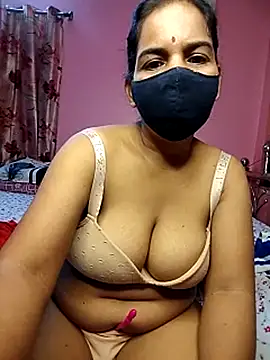 Rashilii_Bhabi live cam on StripChat