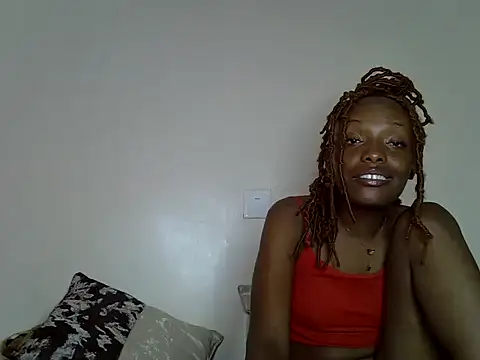 Cute_leira webcam