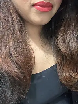 Yours_riya11 webcam