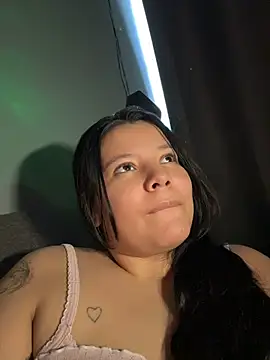 AlondraSoomers webcam