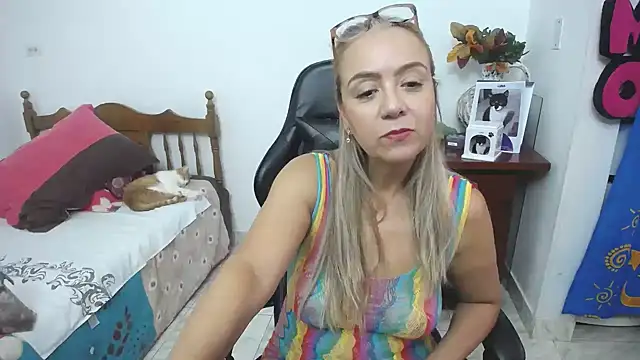 yeslluisa webcam