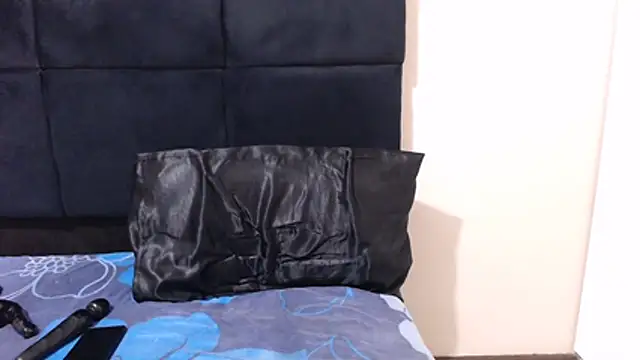 SweetHotBabby18 webcam