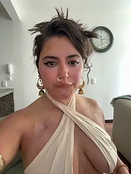 sukhakunis1 webcam