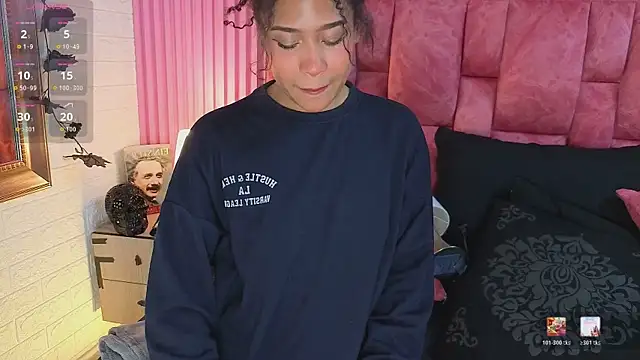 Meganisperfect69 webcam