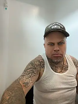 Auhenri25 webcam