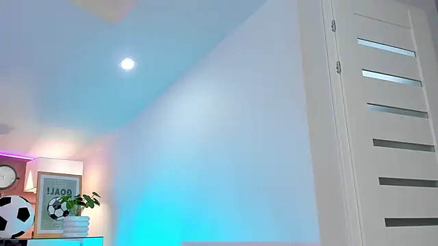 MiaMuse Live Web Cam Show