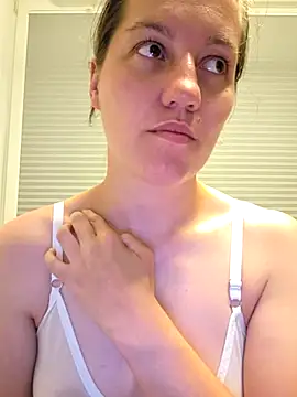 Nicole-Ray