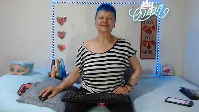 loquitaqueen011 webcam