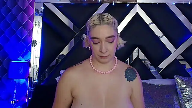 victoriaa_lee_ webcam