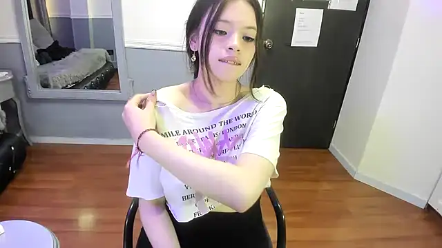 Saori_Price webcam