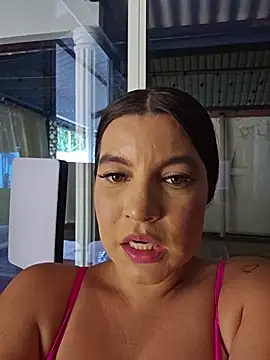 Pretty_Julieta webcam