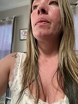 MiraKisss webcam