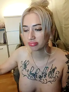 Gina-Lumara webcam