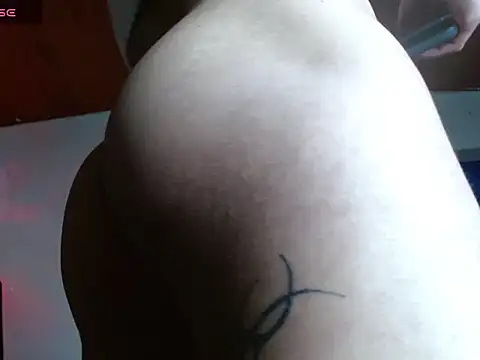 Scarlett_crastrawberry webcam