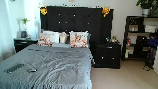 Dama_Scarlata18