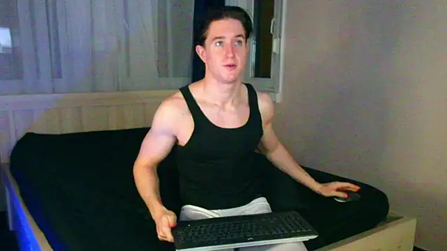 ChristianLevine_ webcam