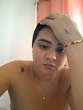 sexy-latin10 webcam