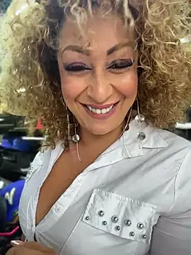 Katti_Barrera webcam
