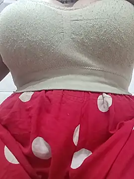 cute-mahek webcam