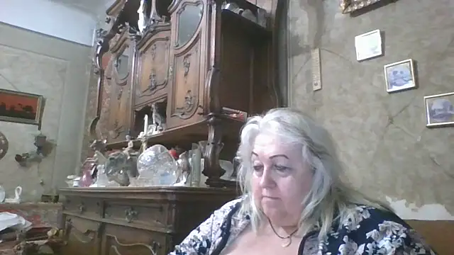 Lala-Love56 webcam