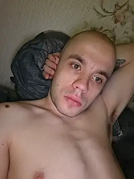 TvoY_bOy1 live cam on StripChat