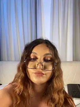 ValentinaMonroee webcam