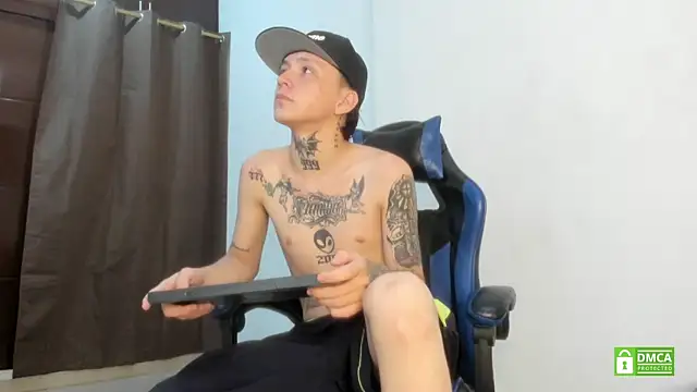 Nick_TattooedGuy webcam