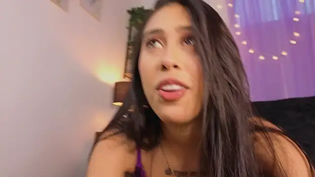 kyliesweet26 webcam