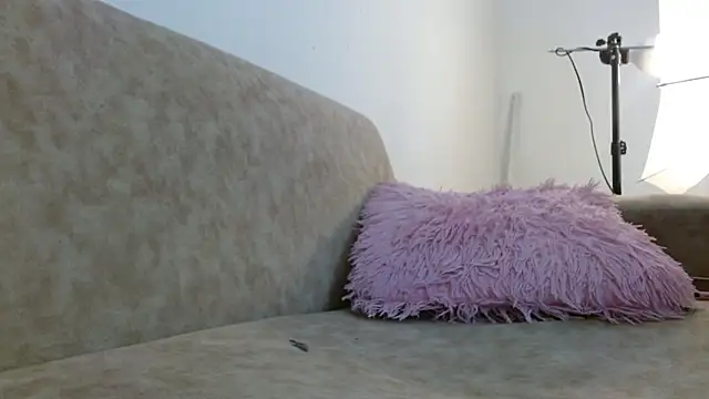 Ariel_nasty_whore webcam
