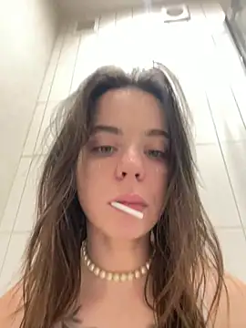19_PetiteEilish_97 webcam