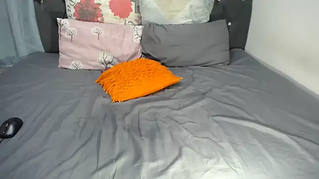 BootySoYummyX webcam
